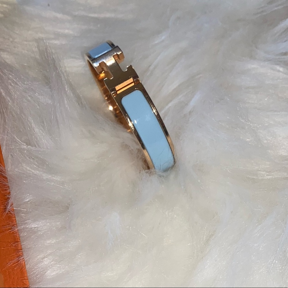 Hermes Clic H Bracelet - Picture 1 of 17